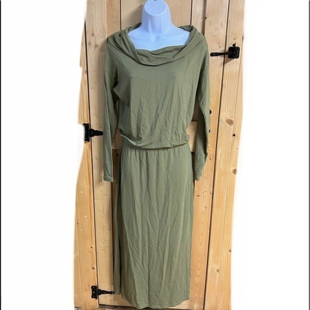 Soft DKNY olive green crown neck midi sweater jersey dress XS extra smal…